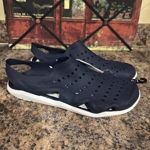 CROCS Navy/White Swiftwater Wave Perforated Slip-Ons size 13 US